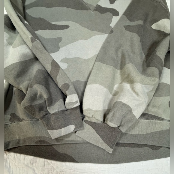 Abercrombie & Fitch Soft A&F Collection Gray and Olive Camo Crew Sweatshirt - Picture 6 of 12